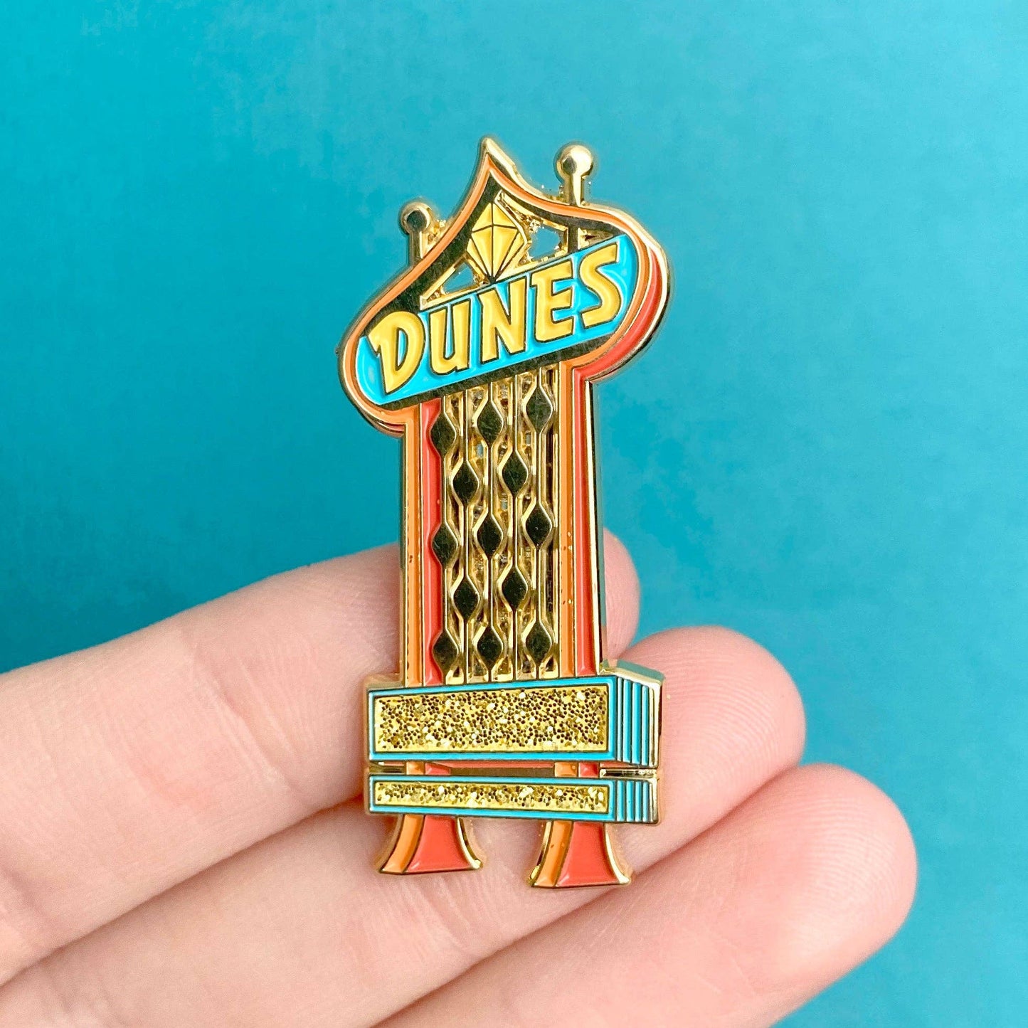 Dunes Pin